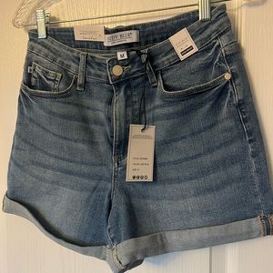 Judy Blue size Medium cuffed shorts